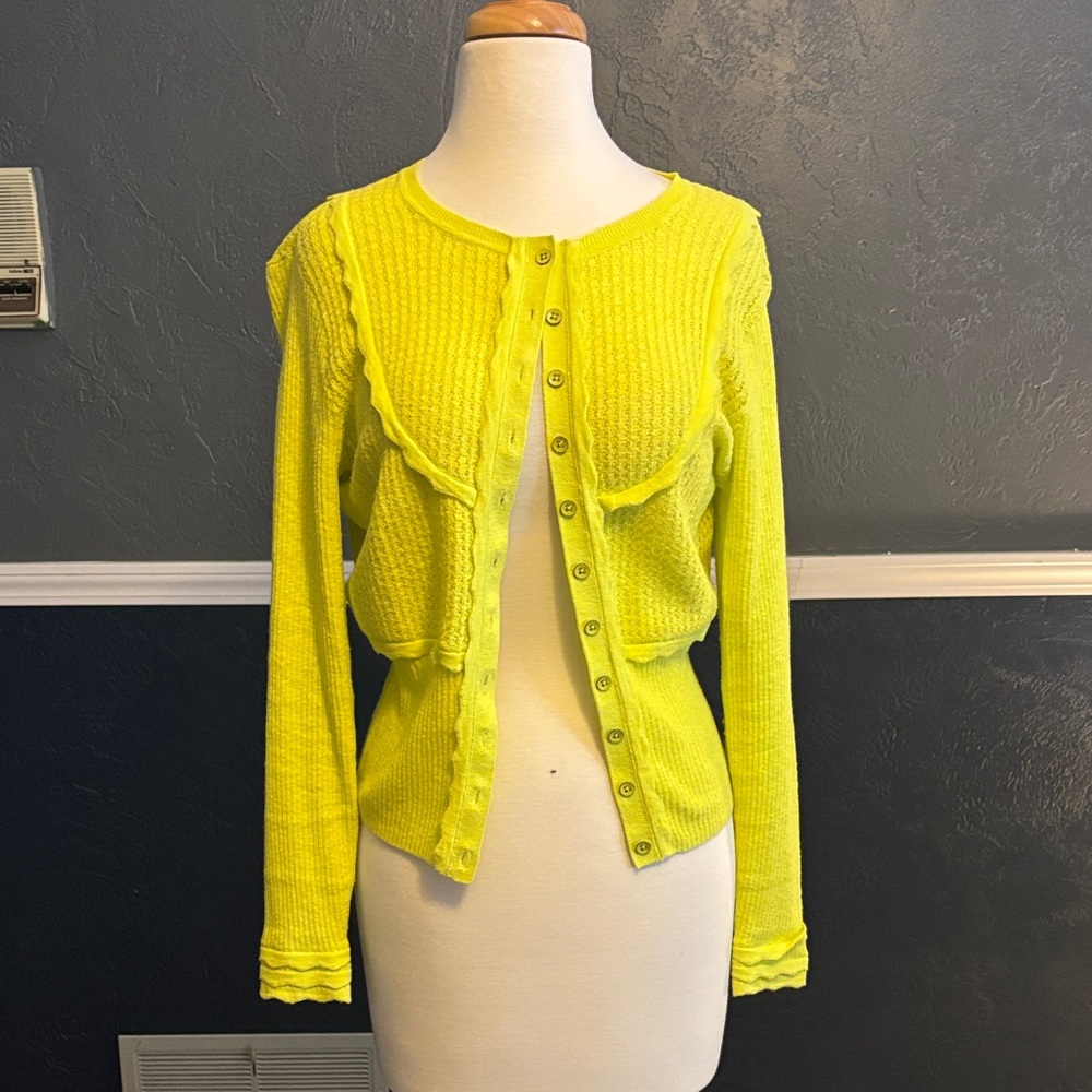 Cabi Women's lime green/Yellow Cardigan Sweater
